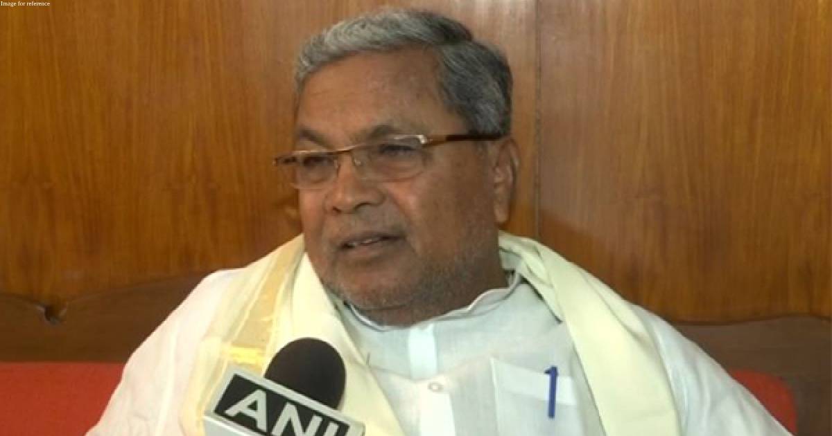 Centre should dismiss Maharashtra Govt, Karnataka CM Bommai should resign : Siddaramaiah